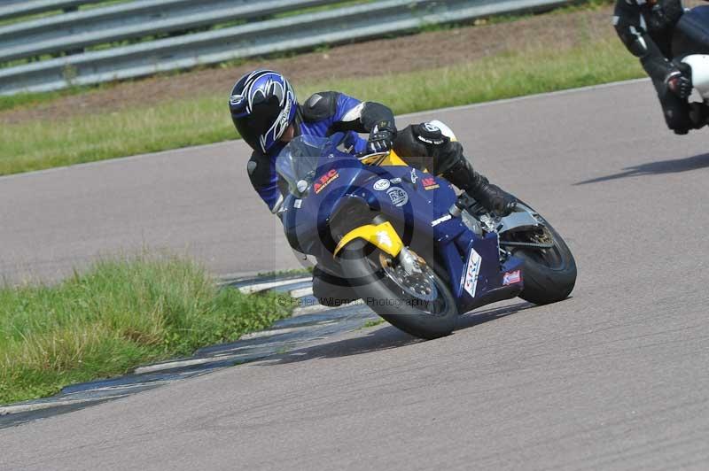 Motorcycle action photographs;Rockingham;Rockingham photographs;Trackday digital images;event digital images;eventdigitalimages;no limits trackday;peter wileman photography;rockingham corby northamptonshire;trackday;trackday photos
