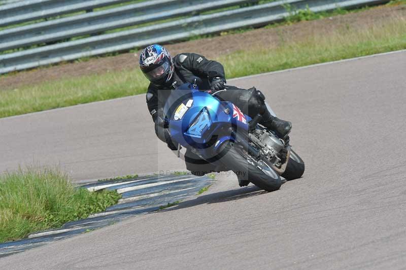 Motorcycle action photographs;Rockingham;Rockingham photographs;Trackday digital images;event digital images;eventdigitalimages;no limits trackday;peter wileman photography;rockingham corby northamptonshire;trackday;trackday photos
