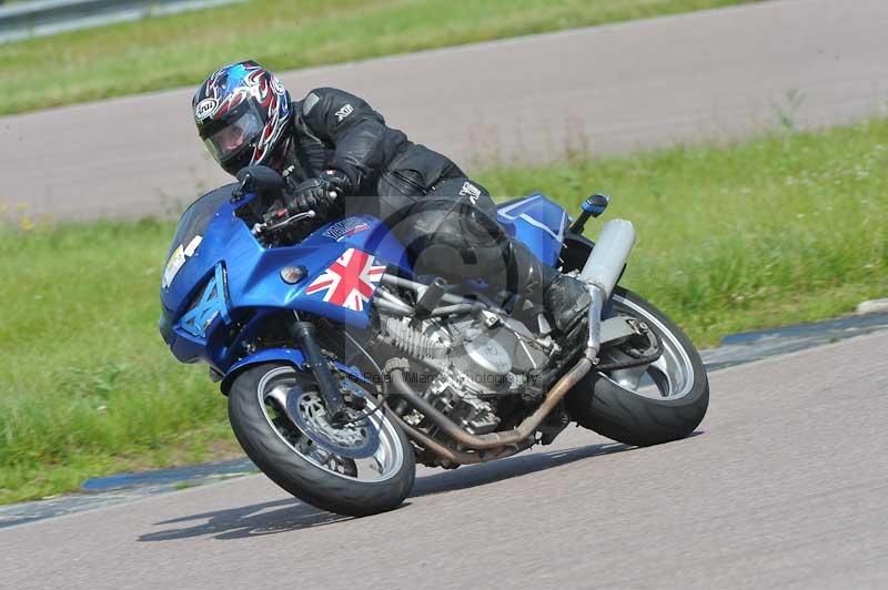Motorcycle action photographs;Rockingham;Rockingham photographs;Trackday digital images;event digital images;eventdigitalimages;no limits trackday;peter wileman photography;rockingham corby northamptonshire;trackday;trackday photos