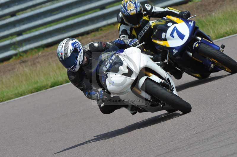 Motorcycle action photographs;Rockingham;Rockingham photographs;Trackday digital images;event digital images;eventdigitalimages;no limits trackday;peter wileman photography;rockingham corby northamptonshire;trackday;trackday photos