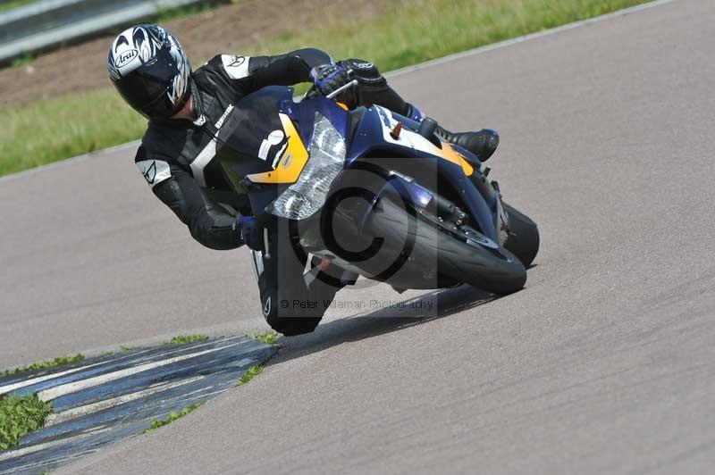 Motorcycle action photographs;Rockingham;Rockingham photographs;Trackday digital images;event digital images;eventdigitalimages;no limits trackday;peter wileman photography;rockingham corby northamptonshire;trackday;trackday photos