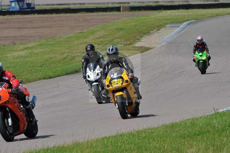 Motorcycle action photographs;Rockingham;Rockingham photographs;Trackday digital images;event digital images;eventdigitalimages;no limits trackday;peter wileman photography;rockingham corby northamptonshire;trackday;trackday photos