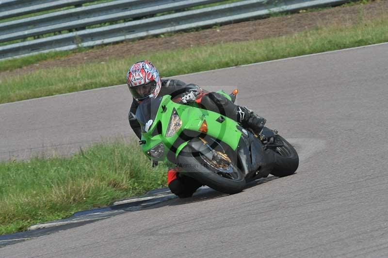 Motorcycle action photographs;Rockingham;Rockingham photographs;Trackday digital images;event digital images;eventdigitalimages;no limits trackday;peter wileman photography;rockingham corby northamptonshire;trackday;trackday photos