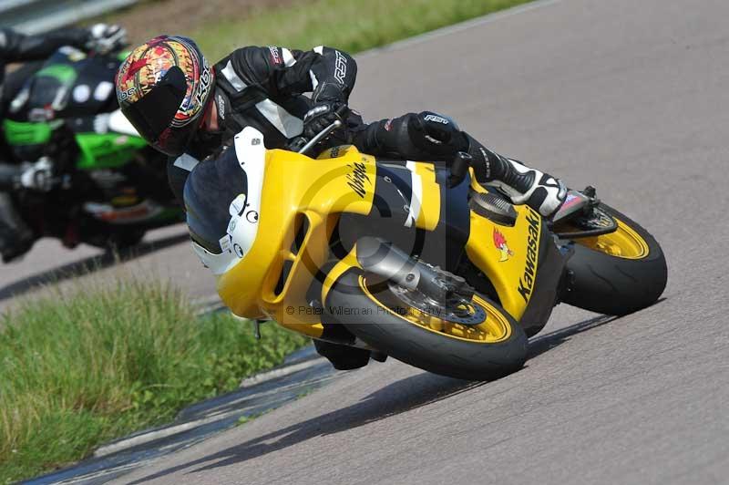 Motorcycle action photographs;Rockingham;Rockingham photographs;Trackday digital images;event digital images;eventdigitalimages;no limits trackday;peter wileman photography;rockingham corby northamptonshire;trackday;trackday photos