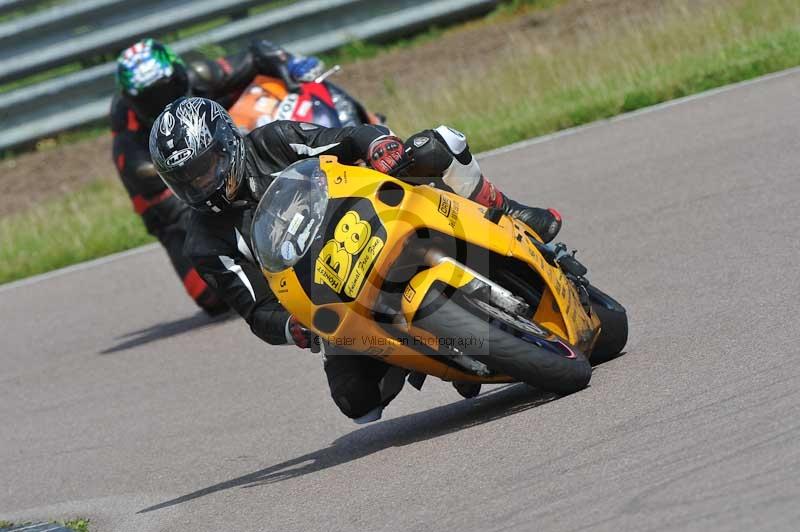 Motorcycle action photographs;Rockingham;Rockingham photographs;Trackday digital images;event digital images;eventdigitalimages;no limits trackday;peter wileman photography;rockingham corby northamptonshire;trackday;trackday photos