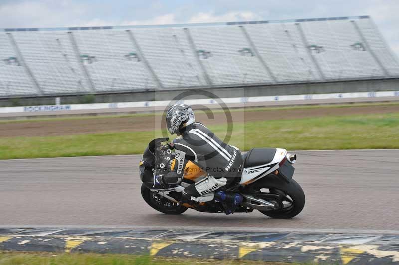 Motorcycle action photographs;Rockingham;Rockingham photographs;Trackday digital images;event digital images;eventdigitalimages;no limits trackday;peter wileman photography;rockingham corby northamptonshire;trackday;trackday photos