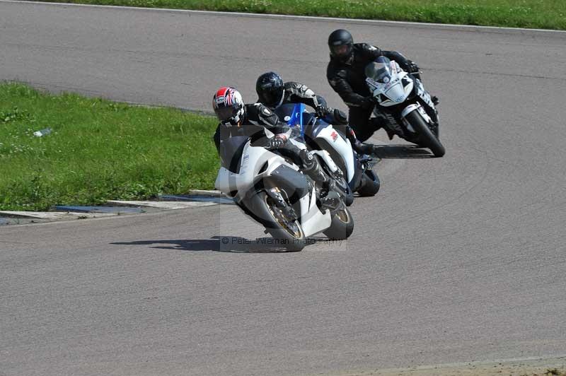 Motorcycle action photographs;Rockingham;Rockingham photographs;Trackday digital images;event digital images;eventdigitalimages;no limits trackday;peter wileman photography;rockingham corby northamptonshire;trackday;trackday photos