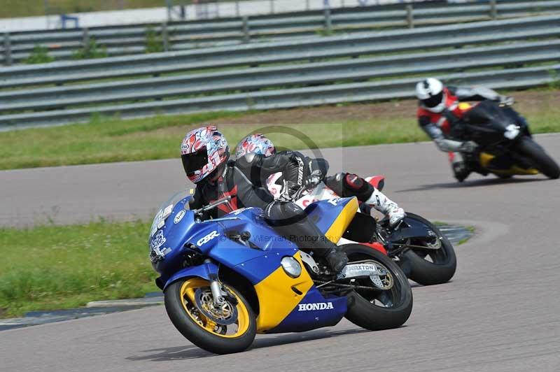 Motorcycle action photographs;Rockingham;Rockingham photographs;Trackday digital images;event digital images;eventdigitalimages;no limits trackday;peter wileman photography;rockingham corby northamptonshire;trackday;trackday photos