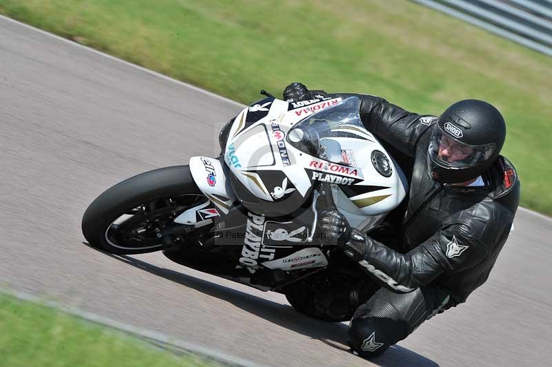 Motorcycle action photographs;Rockingham;Rockingham photographs;Trackday digital images;event digital images;eventdigitalimages;no limits trackday;peter wileman photography;rockingham corby northamptonshire;trackday;trackday photos