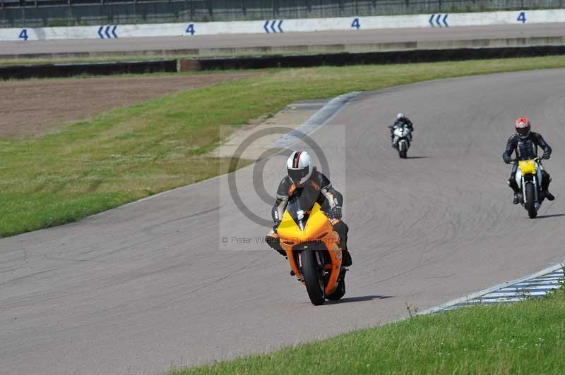 Motorcycle action photographs;Rockingham;Rockingham photographs;Trackday digital images;event digital images;eventdigitalimages;no limits trackday;peter wileman photography;rockingham corby northamptonshire;trackday;trackday photos