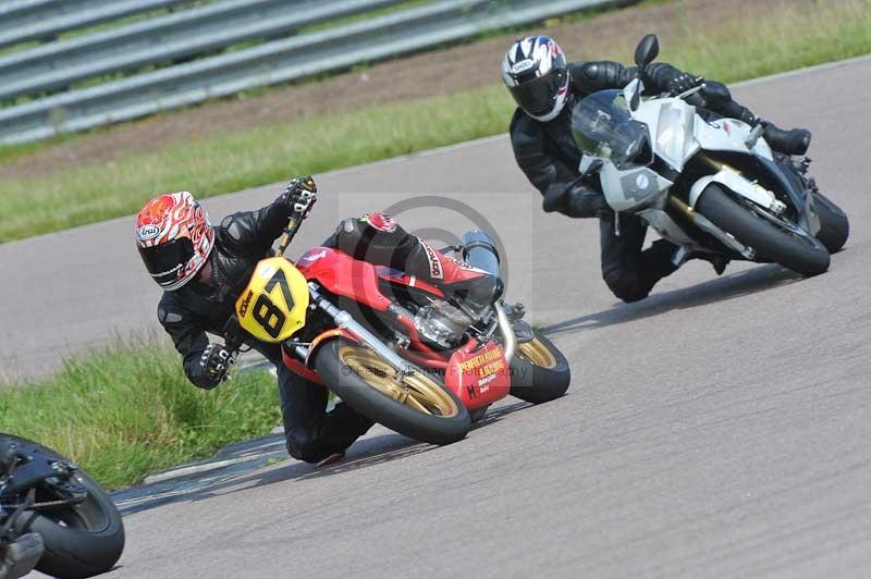 Motorcycle action photographs;Rockingham;Rockingham photographs;Trackday digital images;event digital images;eventdigitalimages;no limits trackday;peter wileman photography;rockingham corby northamptonshire;trackday;trackday photos
