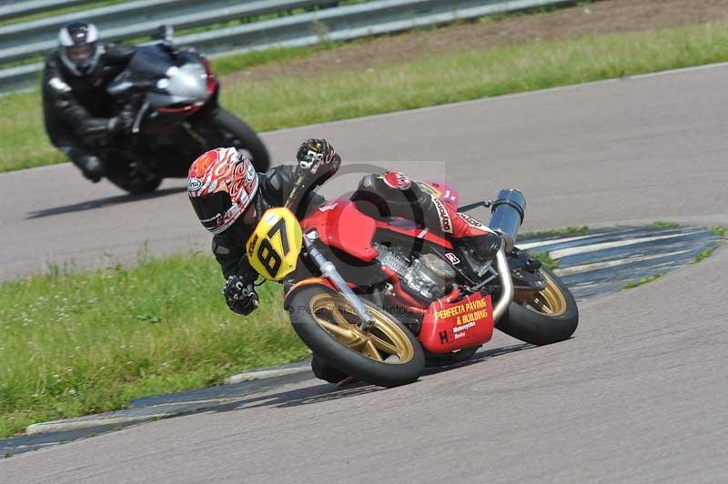 Motorcycle action photographs;Rockingham;Rockingham photographs;Trackday digital images;event digital images;eventdigitalimages;no limits trackday;peter wileman photography;rockingham corby northamptonshire;trackday;trackday photos