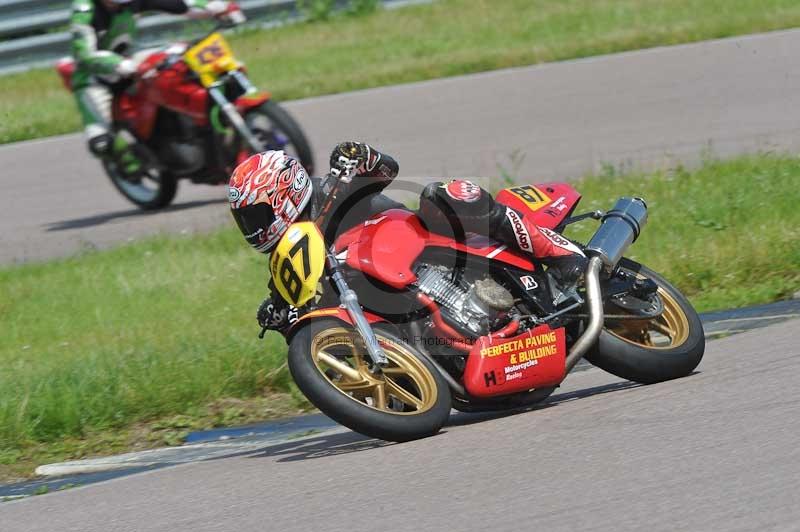 Motorcycle action photographs;Rockingham;Rockingham photographs;Trackday digital images;event digital images;eventdigitalimages;no limits trackday;peter wileman photography;rockingham corby northamptonshire;trackday;trackday photos