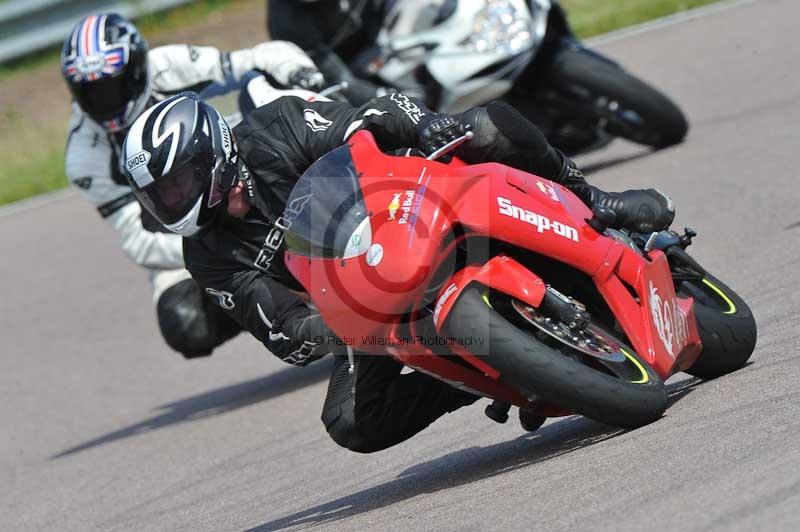 Motorcycle action photographs;Rockingham;Rockingham photographs;Trackday digital images;event digital images;eventdigitalimages;no limits trackday;peter wileman photography;rockingham corby northamptonshire;trackday;trackday photos