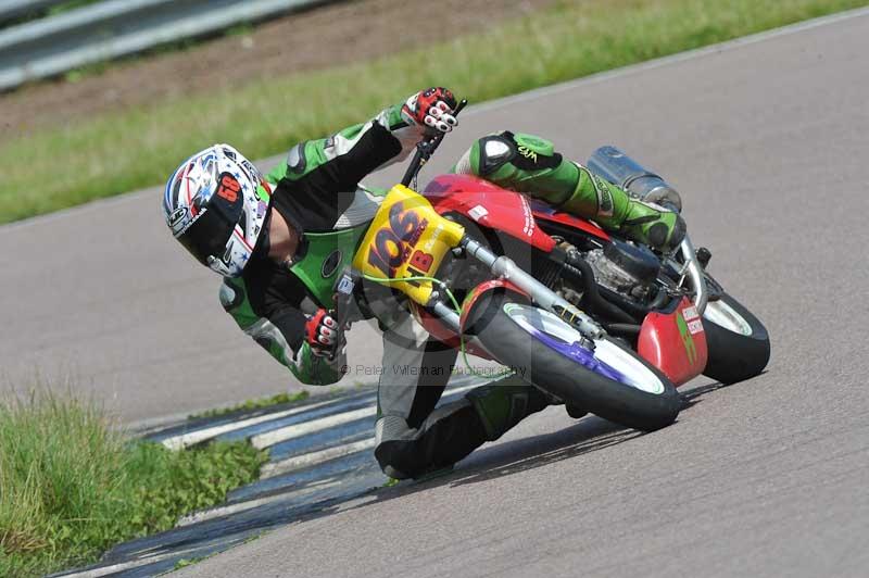 Motorcycle action photographs;Rockingham;Rockingham photographs;Trackday digital images;event digital images;eventdigitalimages;no limits trackday;peter wileman photography;rockingham corby northamptonshire;trackday;trackday photos