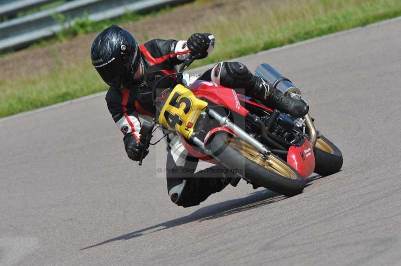 Motorcycle action photographs;Rockingham;Rockingham photographs;Trackday digital images;event digital images;eventdigitalimages;no limits trackday;peter wileman photography;rockingham corby northamptonshire;trackday;trackday photos