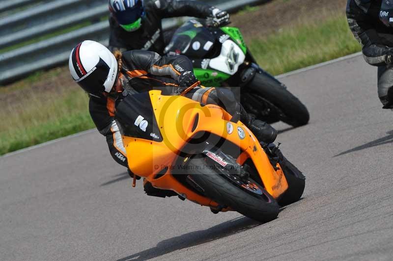 Motorcycle action photographs;Rockingham;Rockingham photographs;Trackday digital images;event digital images;eventdigitalimages;no limits trackday;peter wileman photography;rockingham corby northamptonshire;trackday;trackday photos