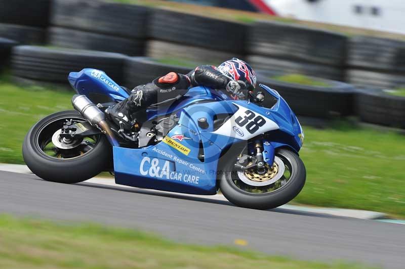 Rockingham no limits trackday;enduro digital images;event digital images;eventdigitalimages;no limits trackdays;peter wileman photography;racing digital images;rockingham raceway northamptonshire;rockingham trackday photographs;trackday digital images;trackday photos