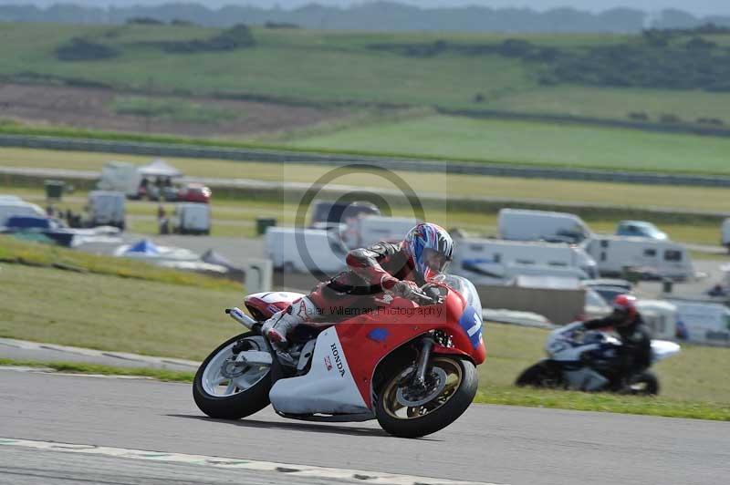 Rockingham no limits trackday;enduro digital images;event digital images;eventdigitalimages;no limits trackdays;peter wileman photography;racing digital images;rockingham raceway northamptonshire;rockingham trackday photographs;trackday digital images;trackday photos