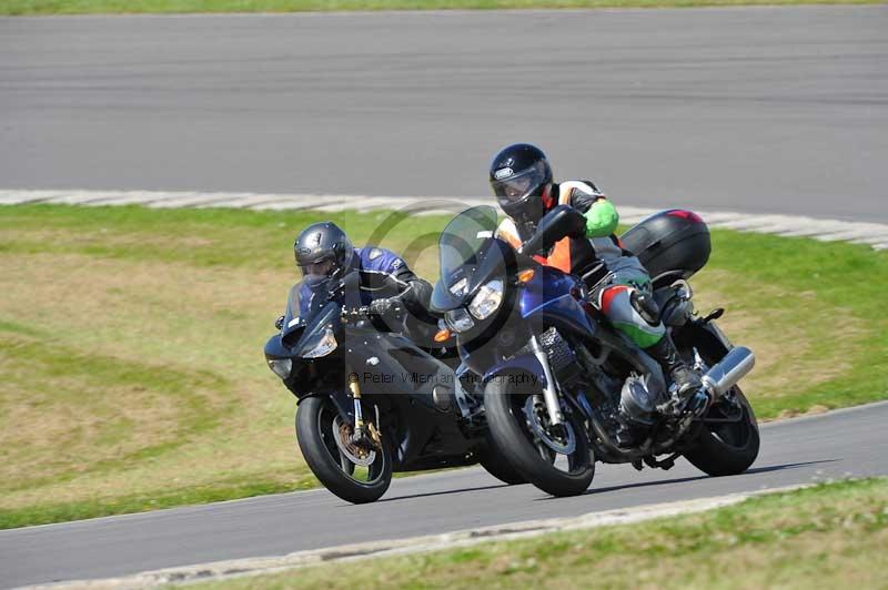 anglesey no limits trackday;anglesey photographs;anglesey trackday photographs;enduro digital images;event digital images;eventdigitalimages;no limits trackdays;peter wileman photography;racing digital images;trac mon;trackday digital images;trackday photos;ty croes