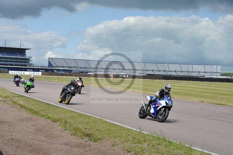 Rockingham no limits trackday;enduro digital images;event digital images;eventdigitalimages;no limits trackdays;peter wileman photography;racing digital images;rockingham raceway northamptonshire;rockingham trackday photographs;trackday digital images;trackday photos