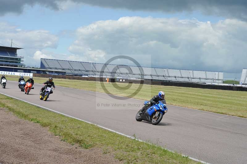 Rockingham no limits trackday;enduro digital images;event digital images;eventdigitalimages;no limits trackdays;peter wileman photography;racing digital images;rockingham raceway northamptonshire;rockingham trackday photographs;trackday digital images;trackday photos