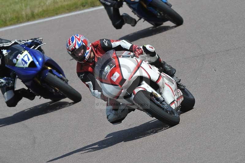 Rockingham no limits trackday;enduro digital images;event digital images;eventdigitalimages;no limits trackdays;peter wileman photography;racing digital images;rockingham raceway northamptonshire;rockingham trackday photographs;trackday digital images;trackday photos