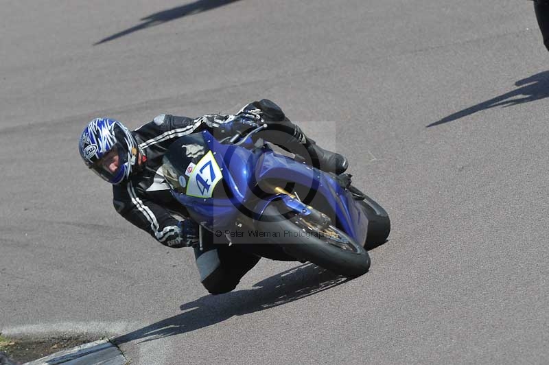 Rockingham no limits trackday;enduro digital images;event digital images;eventdigitalimages;no limits trackdays;peter wileman photography;racing digital images;rockingham raceway northamptonshire;rockingham trackday photographs;trackday digital images;trackday photos