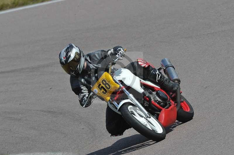 Rockingham no limits trackday;enduro digital images;event digital images;eventdigitalimages;no limits trackdays;peter wileman photography;racing digital images;rockingham raceway northamptonshire;rockingham trackday photographs;trackday digital images;trackday photos