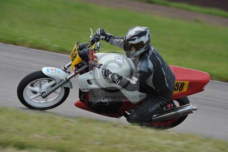 Rockingham no limits trackday;enduro digital images;event digital images;eventdigitalimages;no limits trackdays;peter wileman photography;racing digital images;rockingham raceway northamptonshire;rockingham trackday photographs;trackday digital images;trackday photos