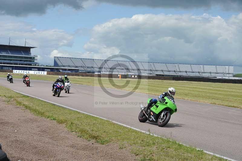 Rockingham no limits trackday;enduro digital images;event digital images;eventdigitalimages;no limits trackdays;peter wileman photography;racing digital images;rockingham raceway northamptonshire;rockingham trackday photographs;trackday digital images;trackday photos