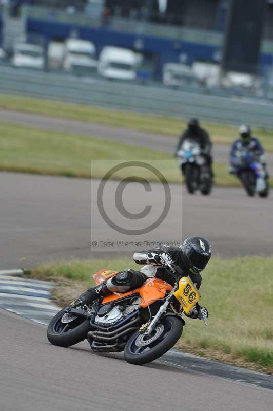Rockingham no limits trackday;enduro digital images;event digital images;eventdigitalimages;no limits trackdays;peter wileman photography;racing digital images;rockingham raceway northamptonshire;rockingham trackday photographs;trackday digital images;trackday photos