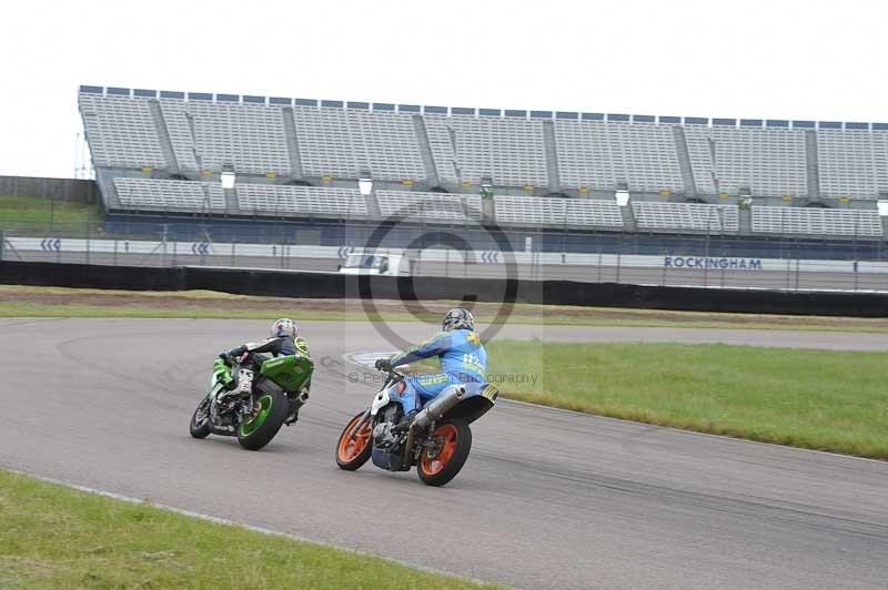 Rockingham no limits trackday;enduro digital images;event digital images;eventdigitalimages;no limits trackdays;peter wileman photography;racing digital images;rockingham raceway northamptonshire;rockingham trackday photographs;trackday digital images;trackday photos