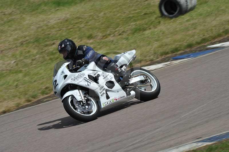 Rockingham no limits trackday;enduro digital images;event digital images;eventdigitalimages;no limits trackdays;peter wileman photography;racing digital images;rockingham raceway northamptonshire;rockingham trackday photographs;trackday digital images;trackday photos
