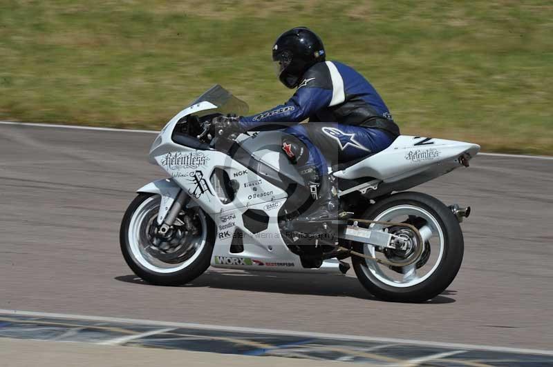 Rockingham no limits trackday;enduro digital images;event digital images;eventdigitalimages;no limits trackdays;peter wileman photography;racing digital images;rockingham raceway northamptonshire;rockingham trackday photographs;trackday digital images;trackday photos