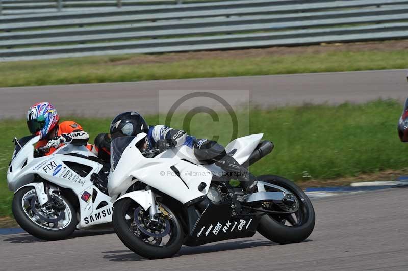 Rockingham no limits trackday;enduro digital images;event digital images;eventdigitalimages;no limits trackdays;peter wileman photography;racing digital images;rockingham raceway northamptonshire;rockingham trackday photographs;trackday digital images;trackday photos