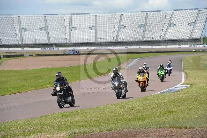 Rockingham no limits trackday;enduro digital images;event digital images;eventdigitalimages;no limits trackdays;peter wileman photography;racing digital images;rockingham raceway northamptonshire;rockingham trackday photographs;trackday digital images;trackday photos