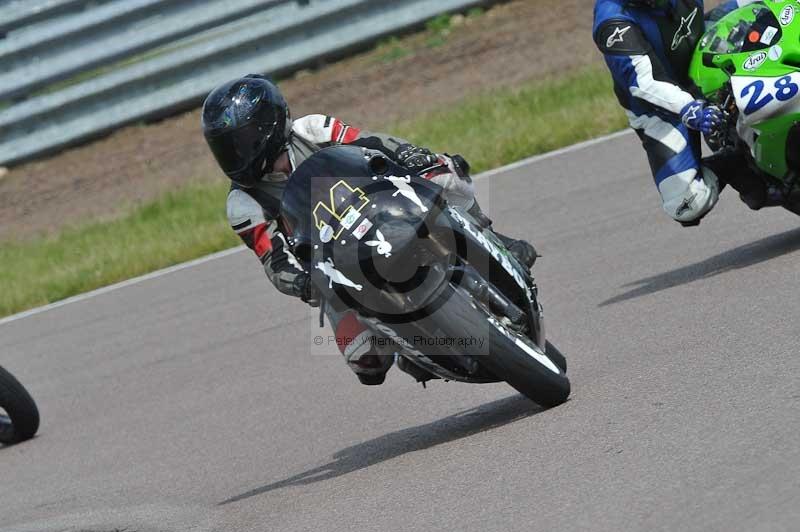 Rockingham no limits trackday;enduro digital images;event digital images;eventdigitalimages;no limits trackdays;peter wileman photography;racing digital images;rockingham raceway northamptonshire;rockingham trackday photographs;trackday digital images;trackday photos