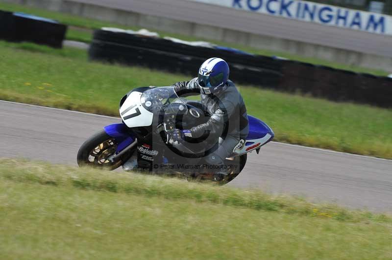 Rockingham no limits trackday;enduro digital images;event digital images;eventdigitalimages;no limits trackdays;peter wileman photography;racing digital images;rockingham raceway northamptonshire;rockingham trackday photographs;trackday digital images;trackday photos