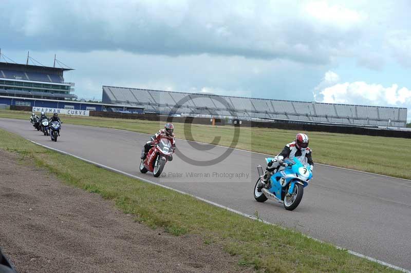 Rockingham no limits trackday;enduro digital images;event digital images;eventdigitalimages;no limits trackdays;peter wileman photography;racing digital images;rockingham raceway northamptonshire;rockingham trackday photographs;trackday digital images;trackday photos