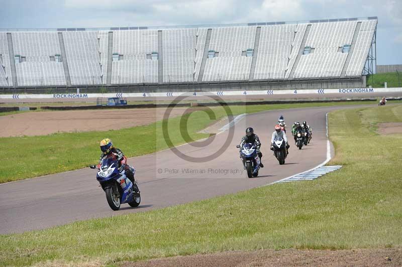 Rockingham no limits trackday;enduro digital images;event digital images;eventdigitalimages;no limits trackdays;peter wileman photography;racing digital images;rockingham raceway northamptonshire;rockingham trackday photographs;trackday digital images;trackday photos