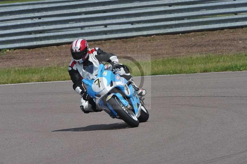 Rockingham no limits trackday;enduro digital images;event digital images;eventdigitalimages;no limits trackdays;peter wileman photography;racing digital images;rockingham raceway northamptonshire;rockingham trackday photographs;trackday digital images;trackday photos
