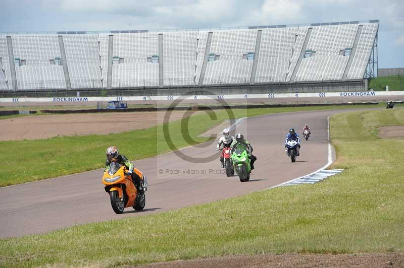 Rockingham no limits trackday;enduro digital images;event digital images;eventdigitalimages;no limits trackdays;peter wileman photography;racing digital images;rockingham raceway northamptonshire;rockingham trackday photographs;trackday digital images;trackday photos