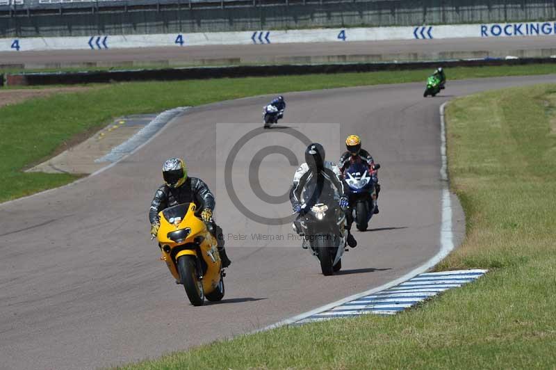 Rockingham no limits trackday;enduro digital images;event digital images;eventdigitalimages;no limits trackdays;peter wileman photography;racing digital images;rockingham raceway northamptonshire;rockingham trackday photographs;trackday digital images;trackday photos