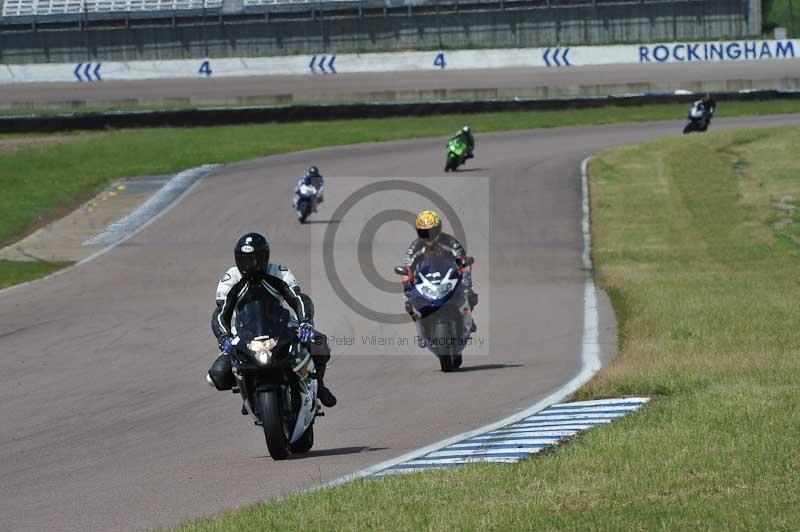 Rockingham no limits trackday;enduro digital images;event digital images;eventdigitalimages;no limits trackdays;peter wileman photography;racing digital images;rockingham raceway northamptonshire;rockingham trackday photographs;trackday digital images;trackday photos