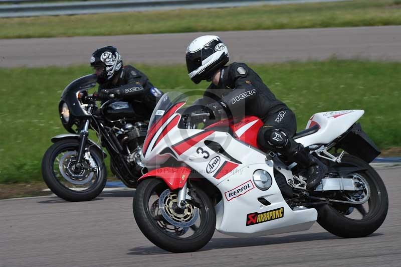 Rockingham no limits trackday;enduro digital images;event digital images;eventdigitalimages;no limits trackdays;peter wileman photography;racing digital images;rockingham raceway northamptonshire;rockingham trackday photographs;trackday digital images;trackday photos