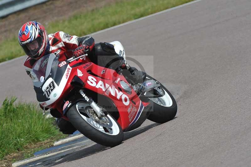 Rockingham no limits trackday;enduro digital images;event digital images;eventdigitalimages;no limits trackdays;peter wileman photography;racing digital images;rockingham raceway northamptonshire;rockingham trackday photographs;trackday digital images;trackday photos