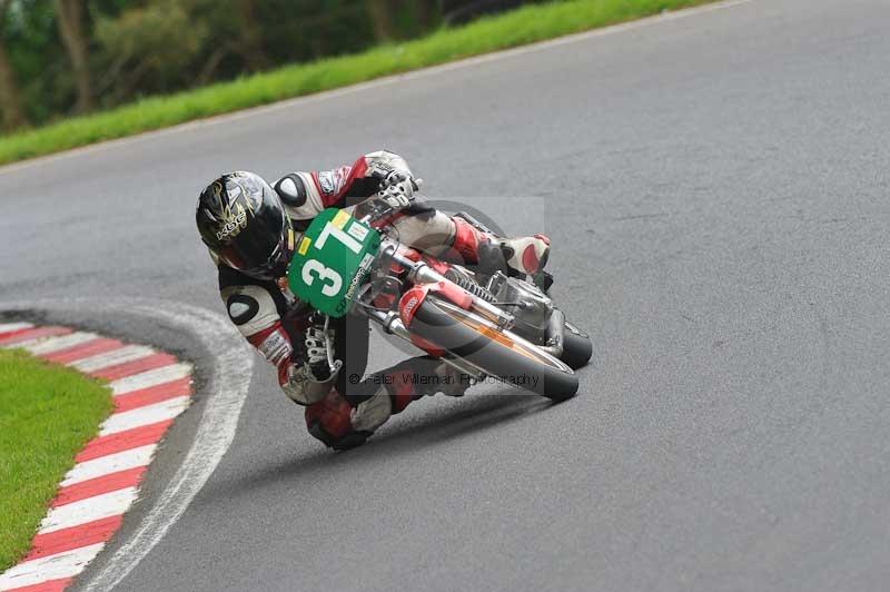 cadwell no limits trackday;cadwell park;cadwell park photographs;cadwell trackday photographs;enduro digital images;event digital images;eventdigitalimages;no limits trackdays;peter wileman photography;racing digital images;trackday digital images;trackday photos