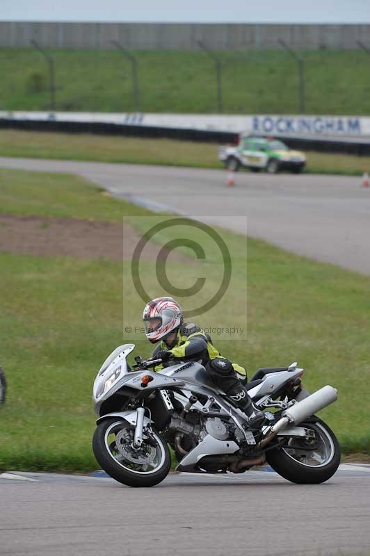 Rockingham no limits trackday;enduro digital images;event digital images;eventdigitalimages;no limits trackdays;peter wileman photography;racing digital images;rockingham raceway northamptonshire;rockingham trackday photographs;trackday digital images;trackday photos