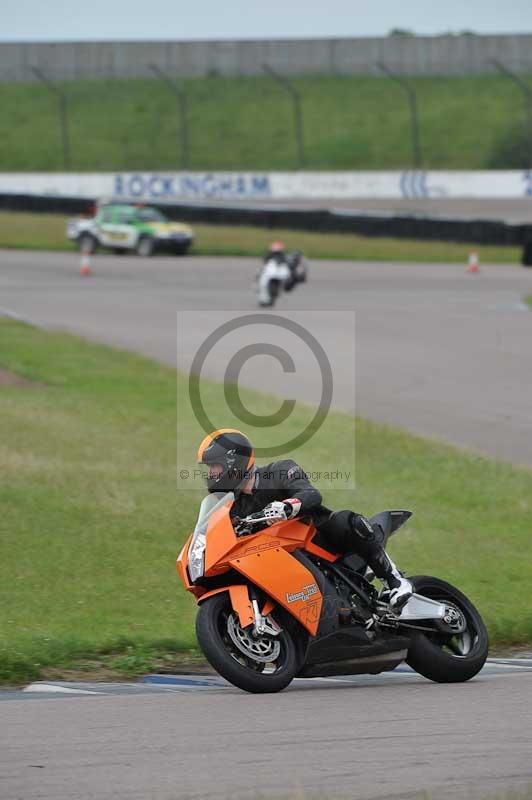 Rockingham no limits trackday;enduro digital images;event digital images;eventdigitalimages;no limits trackdays;peter wileman photography;racing digital images;rockingham raceway northamptonshire;rockingham trackday photographs;trackday digital images;trackday photos